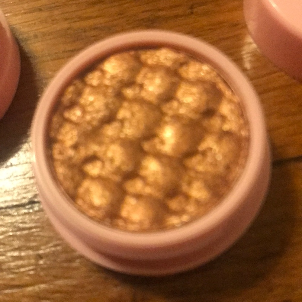 Two mini eyeshadows - Picture 2 of 4